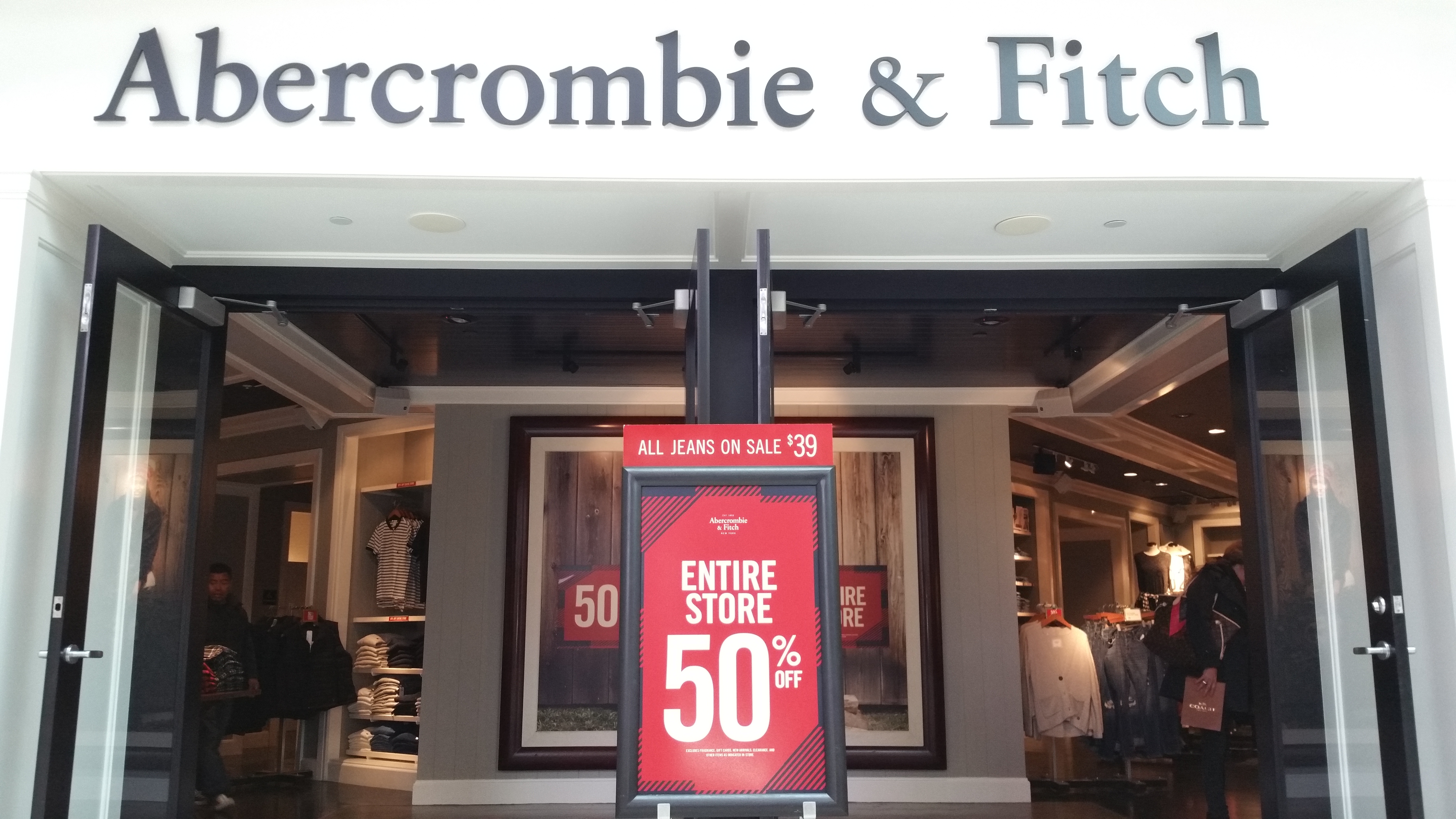 9 Stores in The Woodlands Mall with 50% Off or More Sales | The ...