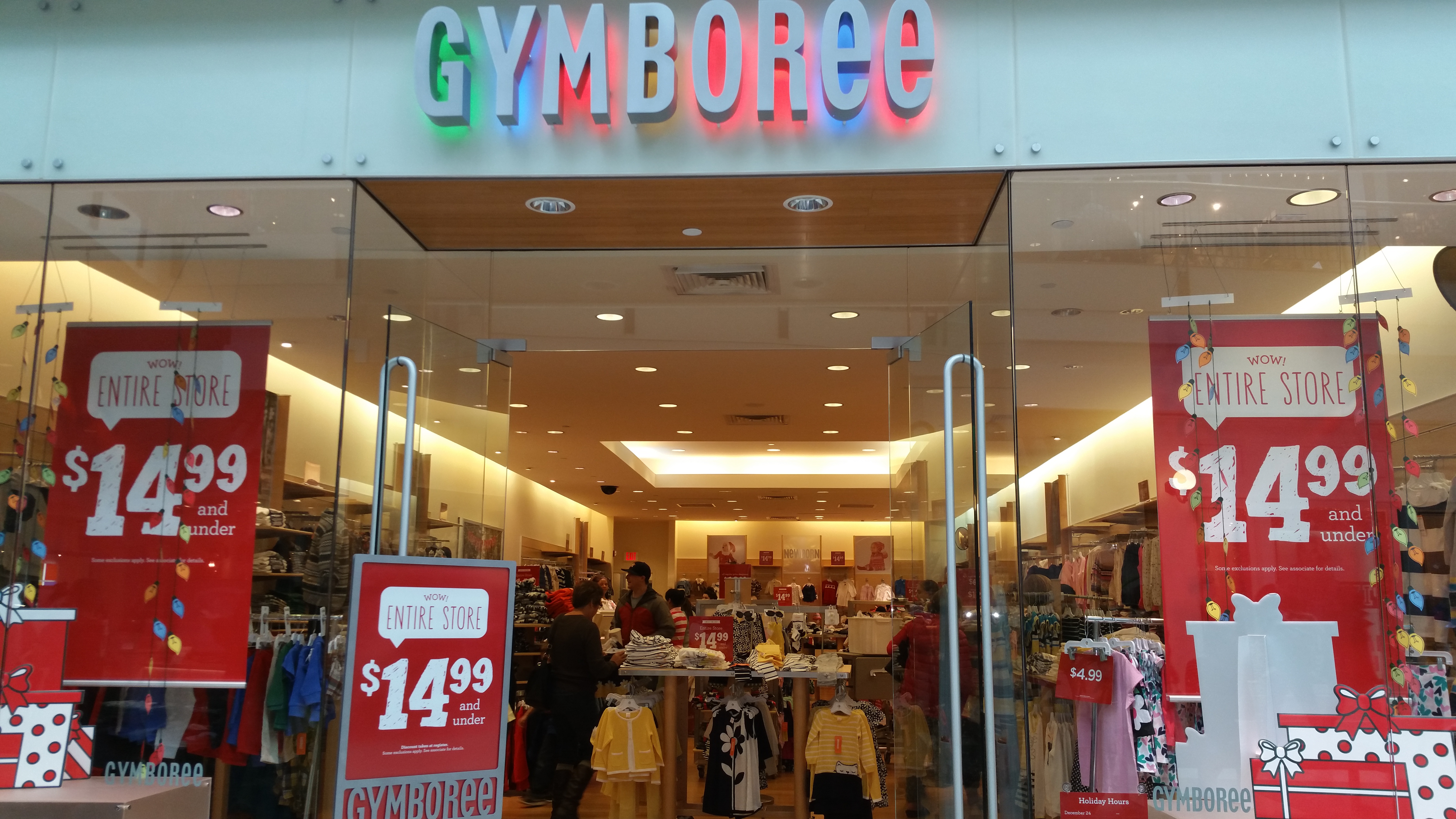 9 Stores In The Woodlands Mall With 50 Off Or More Sales The Woodlands Journal